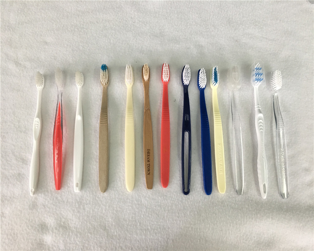 China Cheap Disposable Dental Kit Disposable Toothbrush