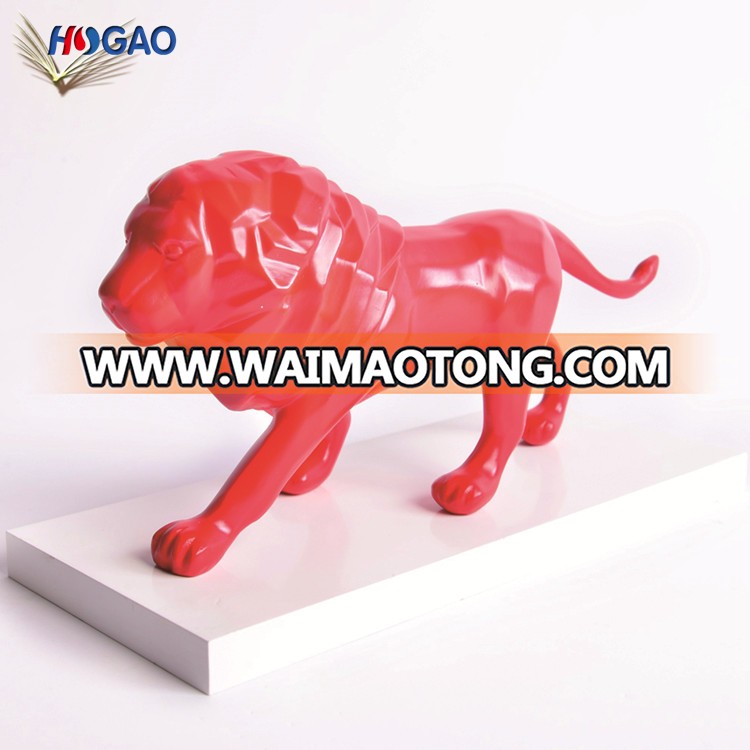 Customized design high geometric polyresin lion sculpture home decoration animal statues red resin lion