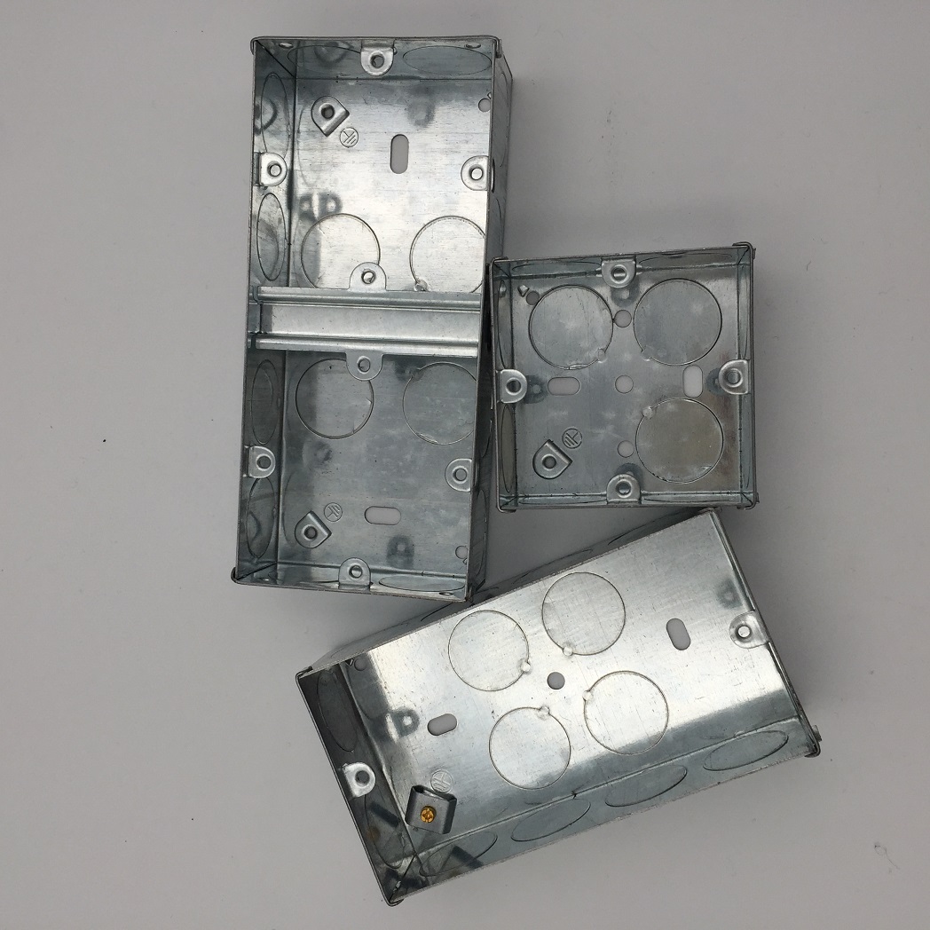 Waterproof IP65 metal material electric junction box Metal Outlet Boxes BS4662 British Standard 35mm or Customized 47mm depth