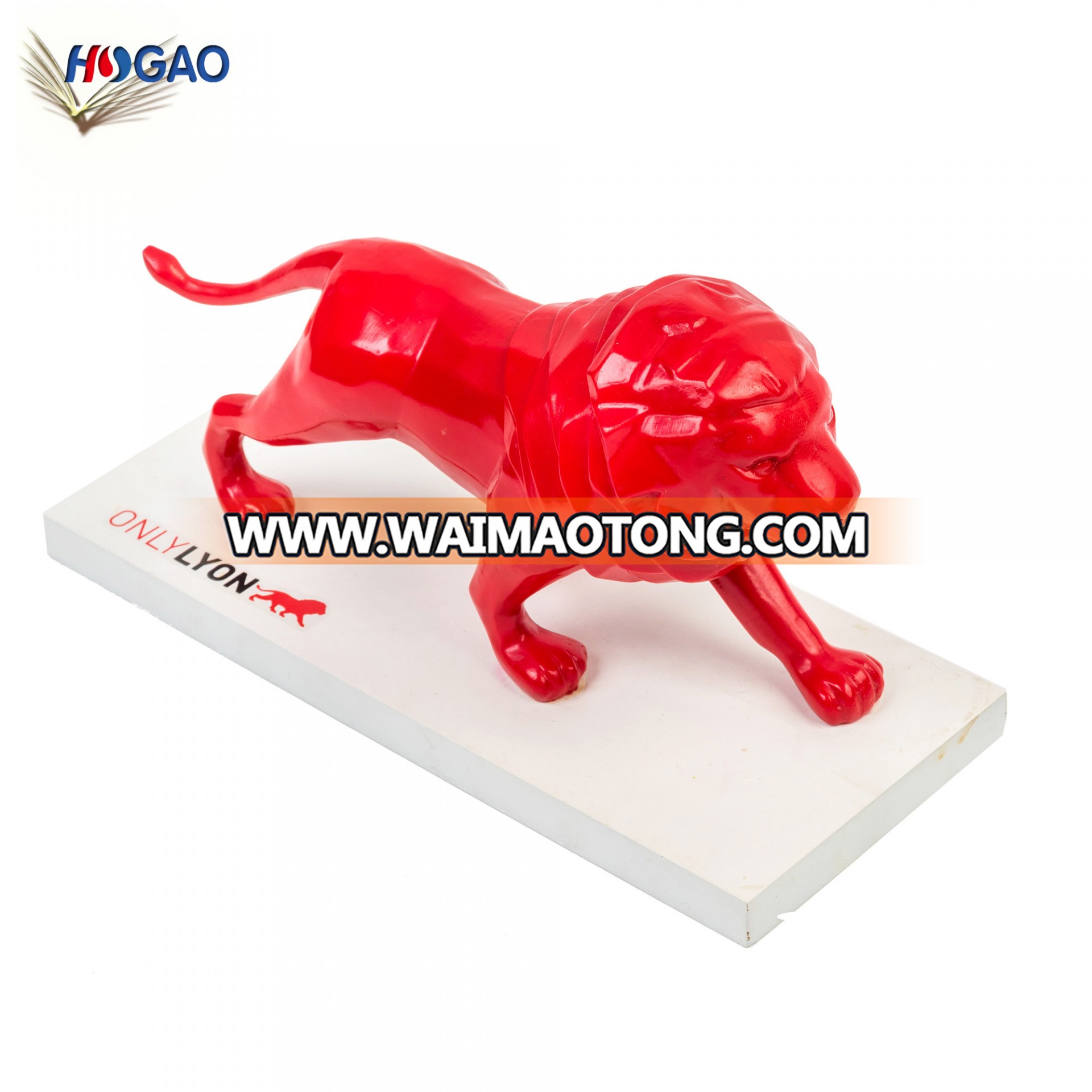 Customized design high geometric polyresin lion sculpture home decoration animal statues red resin lion