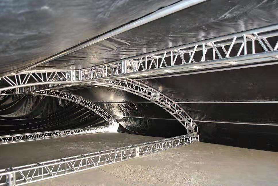 Aluminum L Mould Connect 12" exhibition truss 305x305mm with Curved Roof system