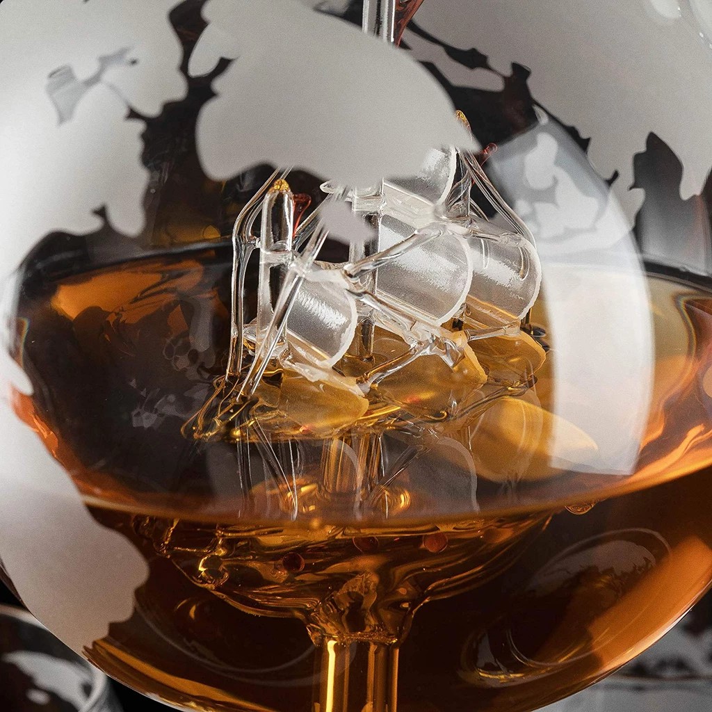 Make In China Factory Price Crystal Whiskey Decanter Wine Decanter Set Crystal Globe Glass Globe Whisky Decanter With For Sale