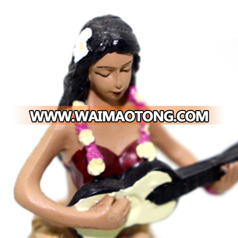 Hawaii miniature dashboard resin hula girl