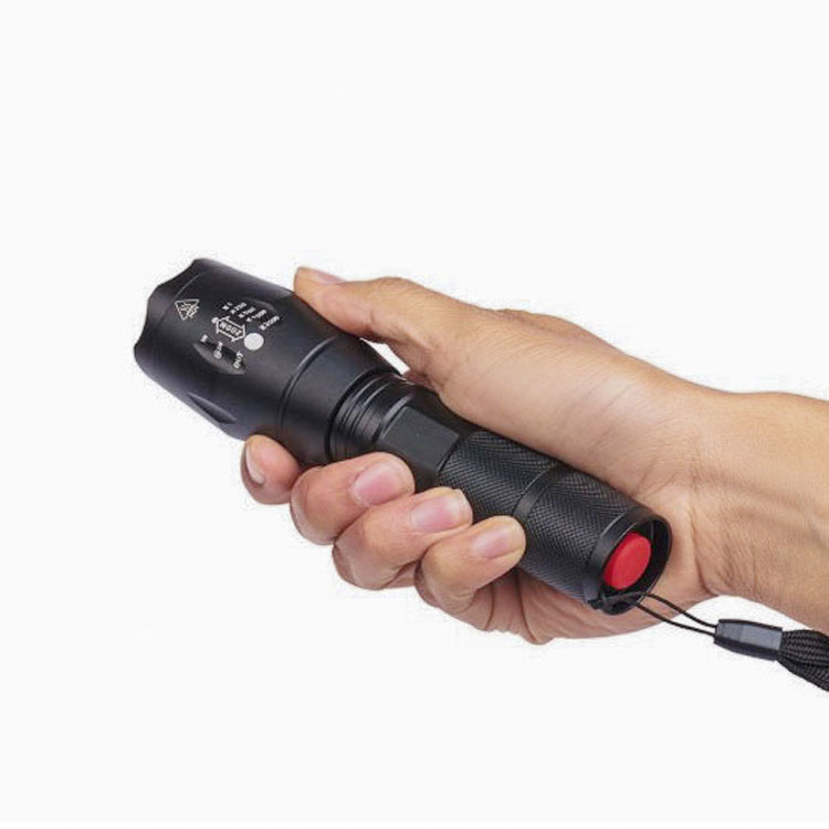 Portable High Power XML T6 Rechargeable Torch Zoomable  LED Handheld Tactical Flashlight