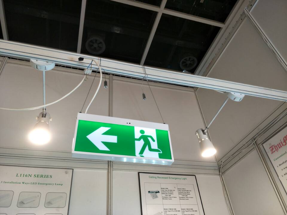 Ni-Cd Battery Backup Rechargeable LED Emergency Exit Sign Light