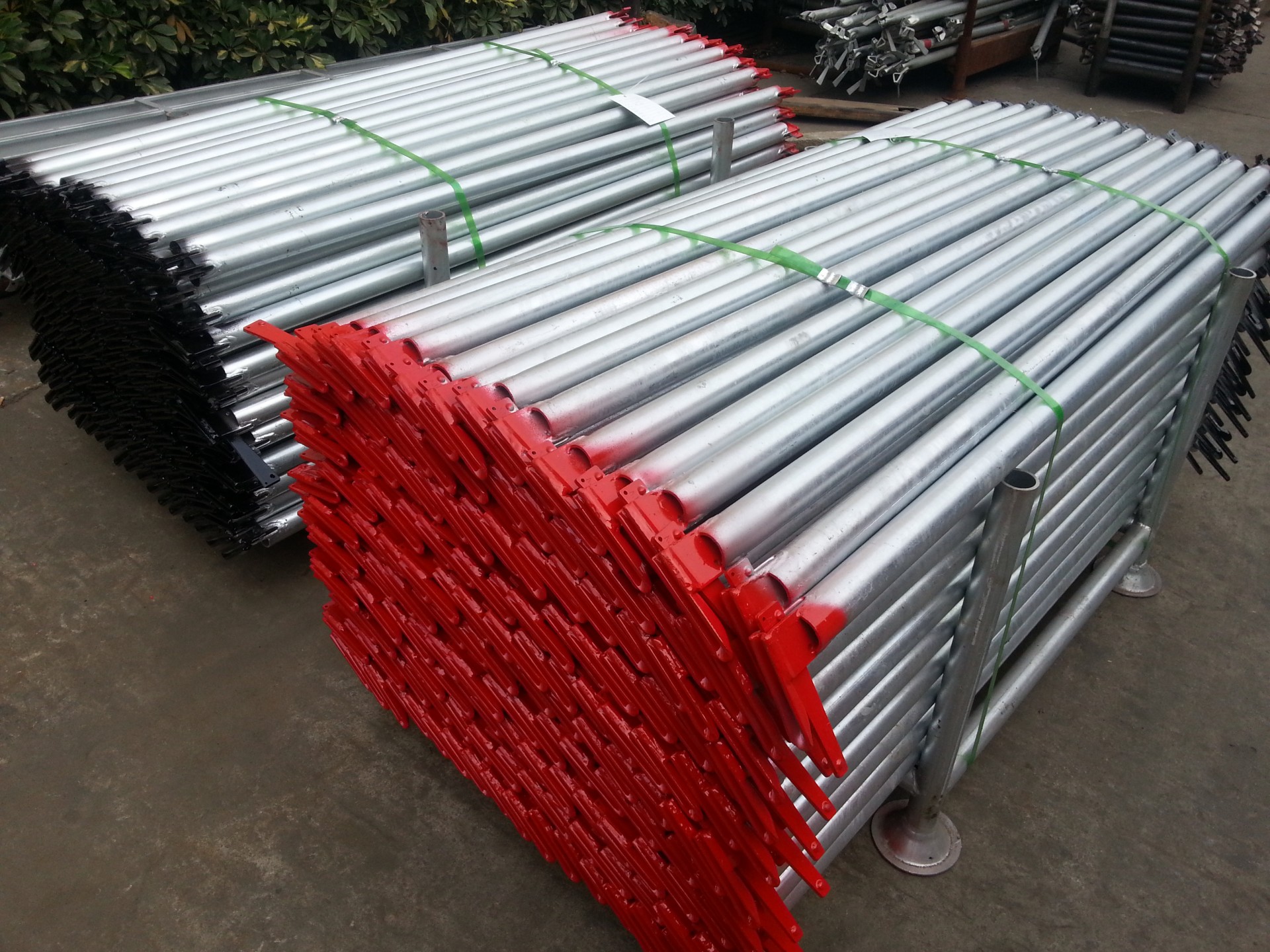 Metal Kwikstage System Scaffold Ledger For Sale