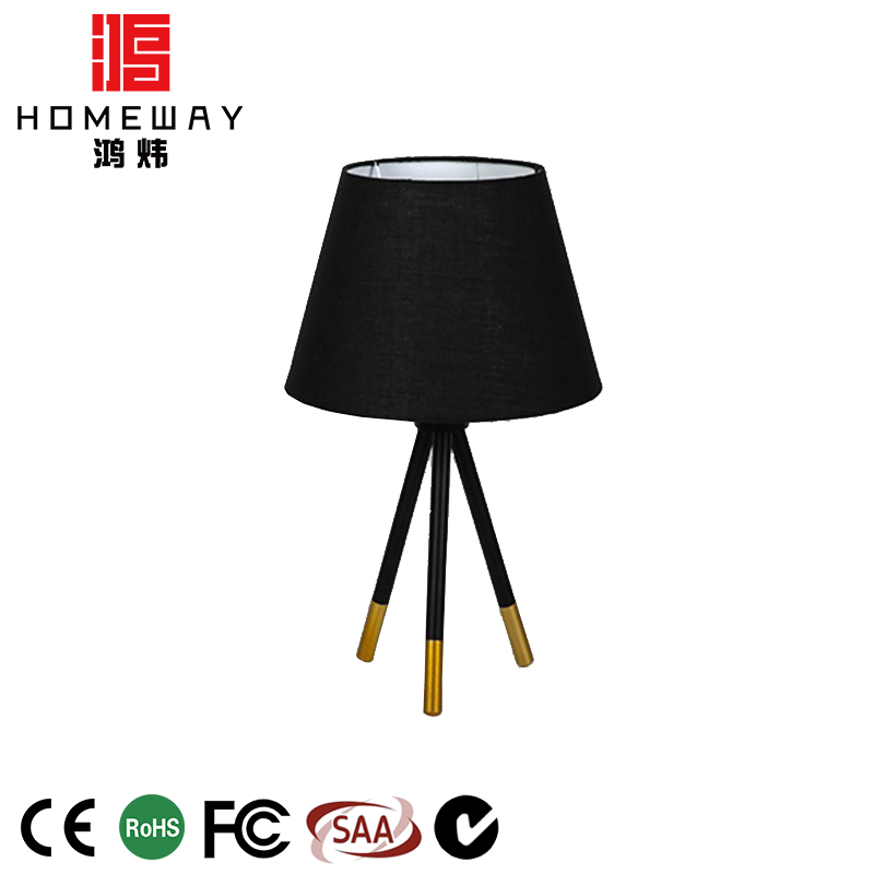 Factory Price White Black Art Deco Creative Tripod Table Lamp Desk Lamp