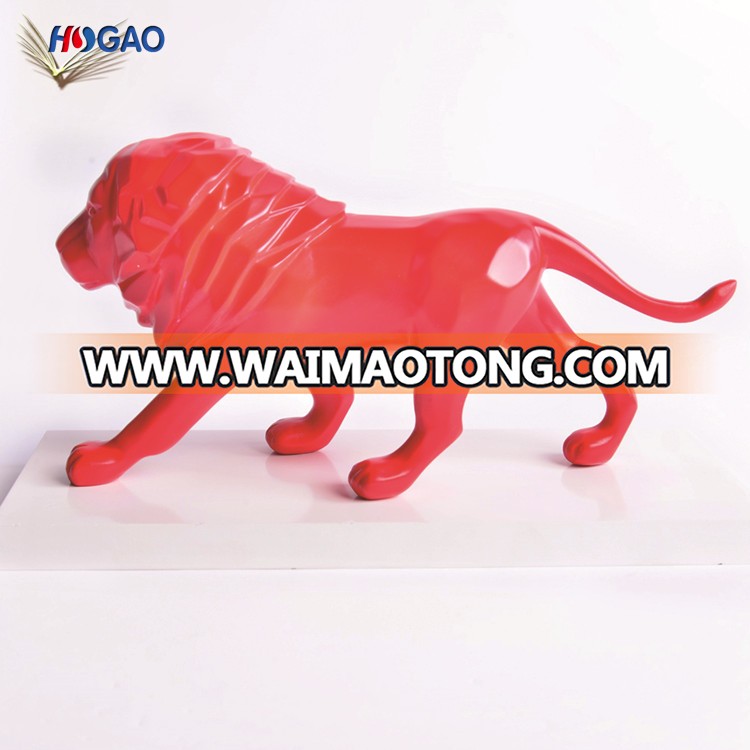 Customized design high geometric polyresin lion sculpture home decoration animal statues red resin lion