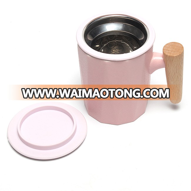 New arrival Fashion  porcelain Tea Mug with tea infuser and metal lid, special  wood handle