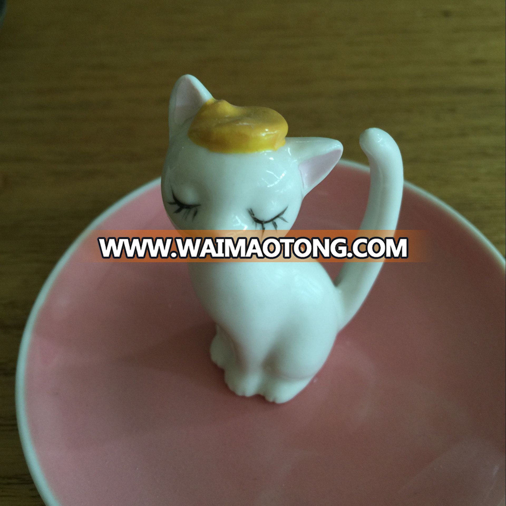 New design lady cat ceramic ring holder jewelry stand