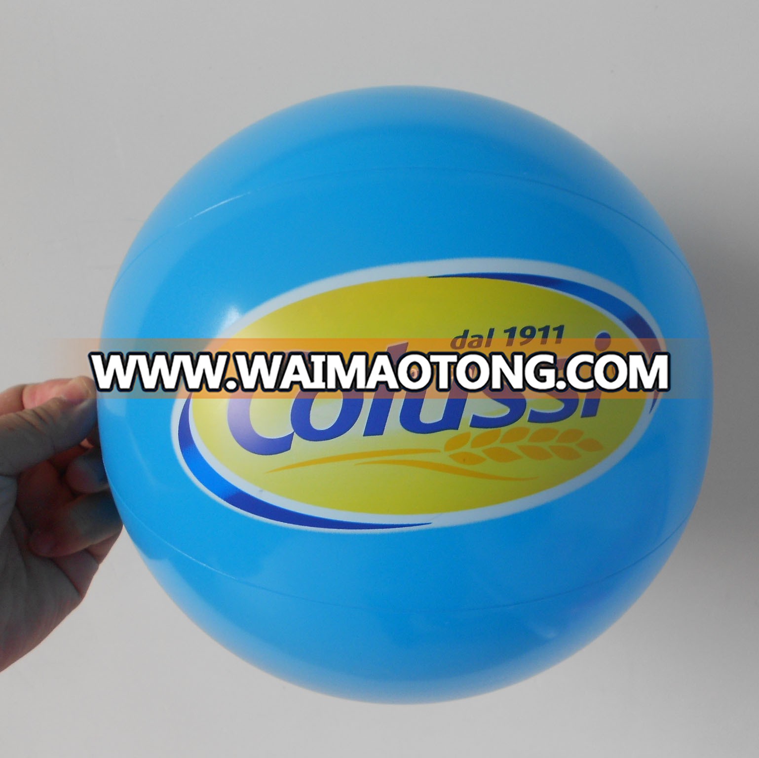 HOGE Inflatable TPU Red Beach Ball With Logo