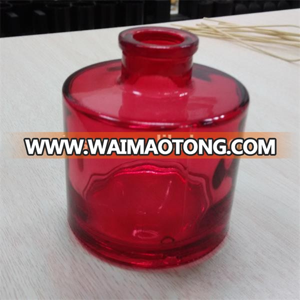 color sprayed empty aroma reed diffuser glass bottle with ceramic bird TS-DBA010