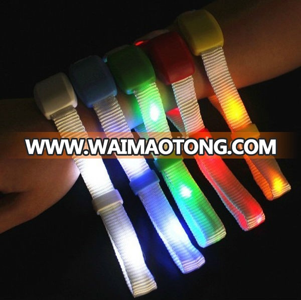 Remote controlled led bracelet band led bracelet for concert