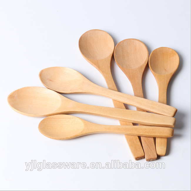 2018 hot selling wholesale price different styles and sizes honey spoon wood