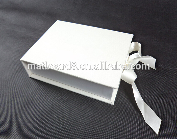 5"x7"box with USB and pictures holde with fabric and linen cover