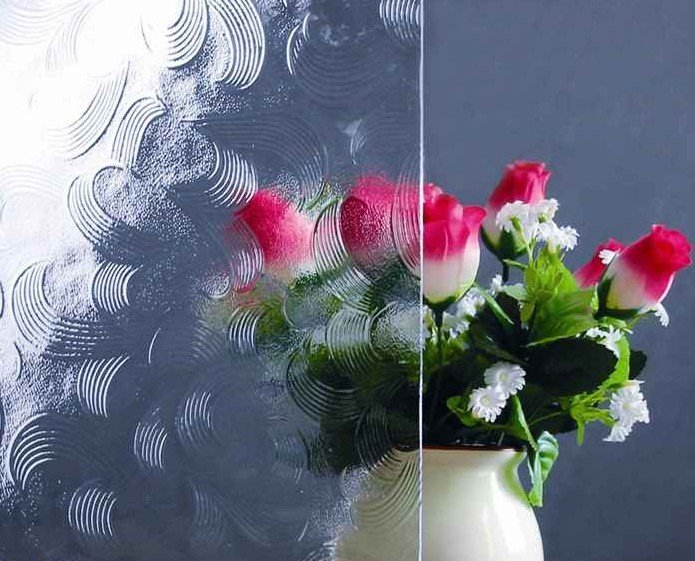 High quality rain patterned glass