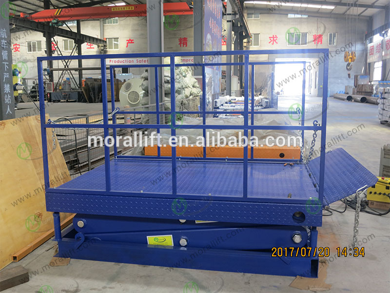 Hydraulic electric scissors dock lift for warehouse