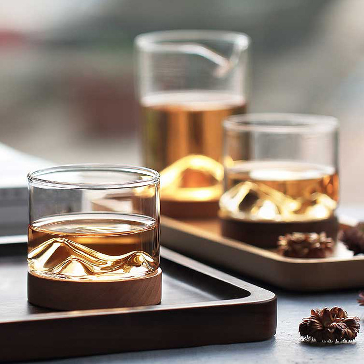 New Arrival 120ml Handmade Borosilicate Glass Drinking Cup With Wooden Tray For Tea or Whisky