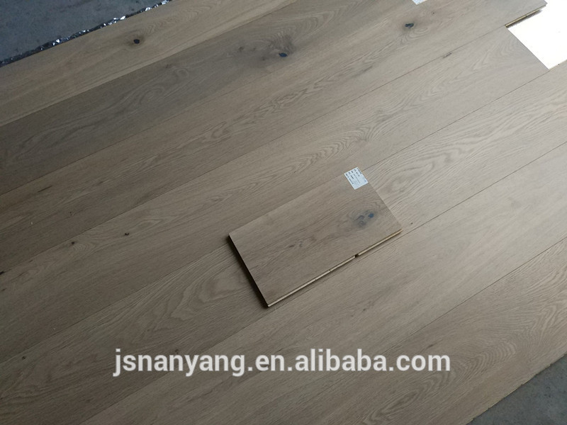 Eco-friendly Superior Quality Oak Wooden Flooring