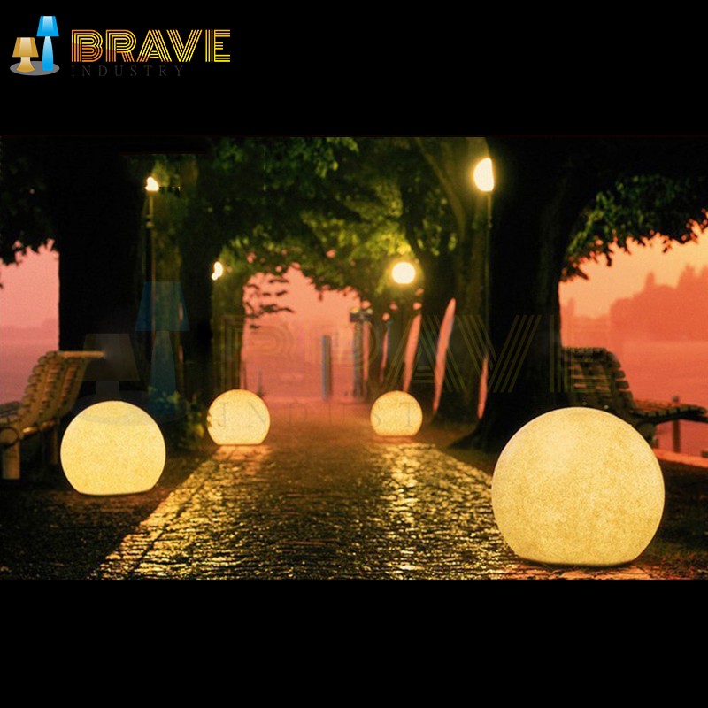 2019 New  LED Floating Waterproof light ball  PE material magic night ball LED  garden lamp for sale