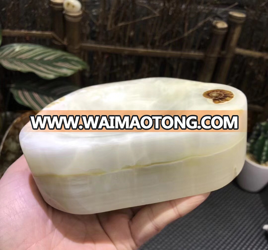 Wholesale Madagascar Natural white jade stone crystal ashtray for Home Ornament