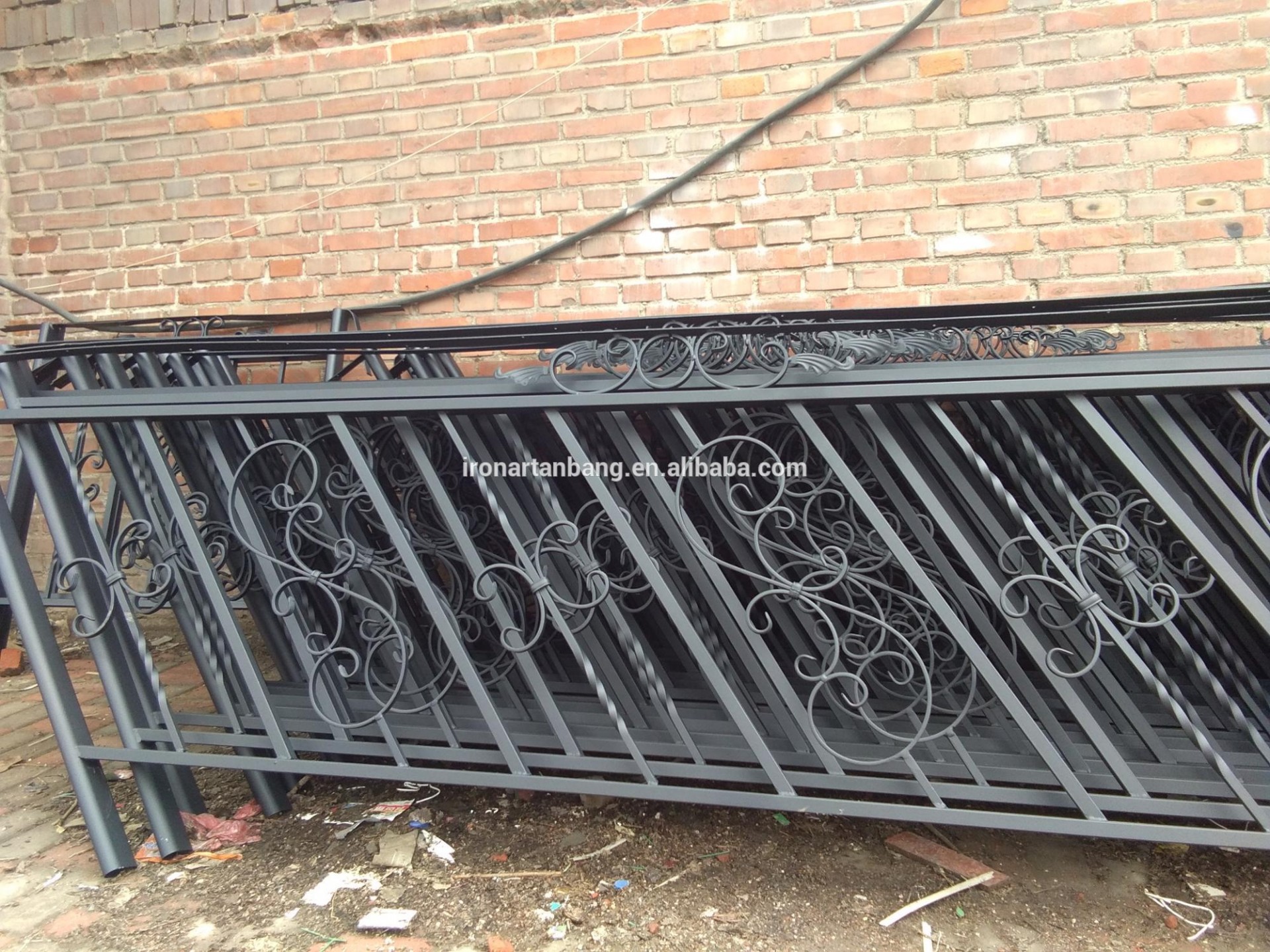 Hot new products for 2018 wrought iron villa gate designs