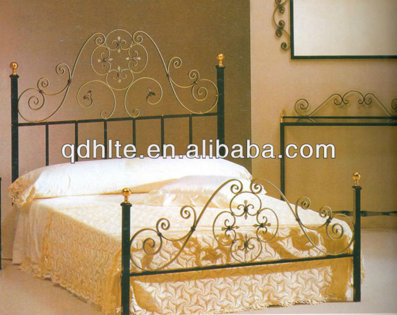 Top elegant design wrought iron bed with euro style