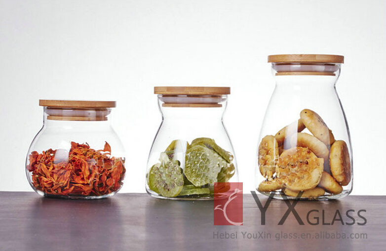 Mouth blown new style and hygienic glass storage bottles glass cookie jar