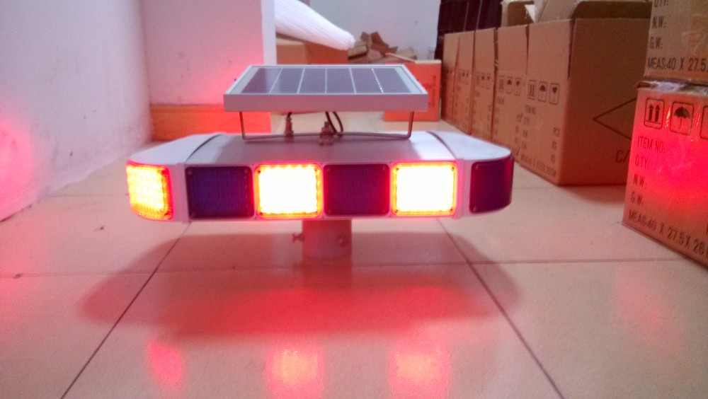 Aluminum alloy shell red blue flashing solar LED traffic road light