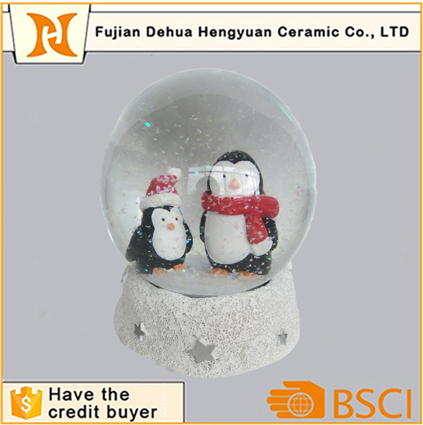 Poly-resin water globe custom souvenir snow globe