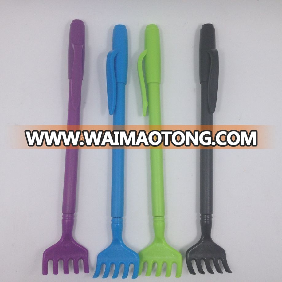 Logo printed Cheap plastic extendable retractable back scratcher with clip