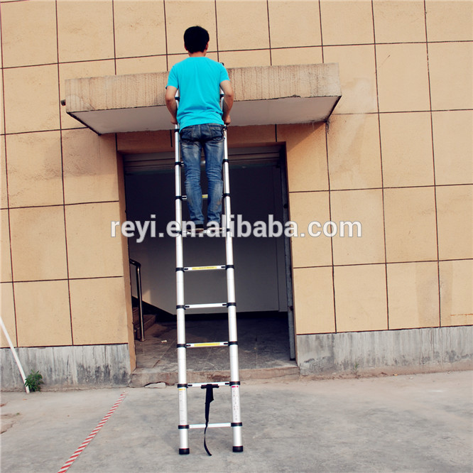 Aluminum telescopic ladder 8 steps