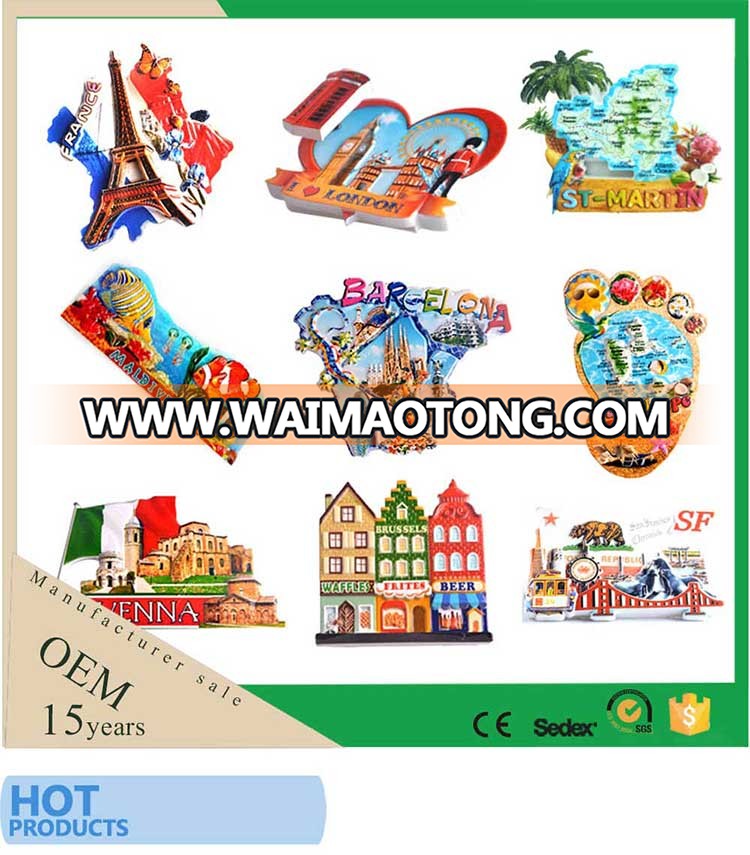 2018 Latest Wholesale Cheap Resin Merry Christmas Fridge Magnets