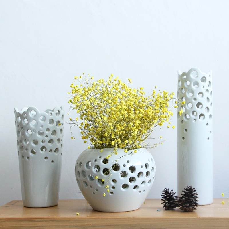 Wholesale hand-made hollow out modern decorative arts and crafts vases