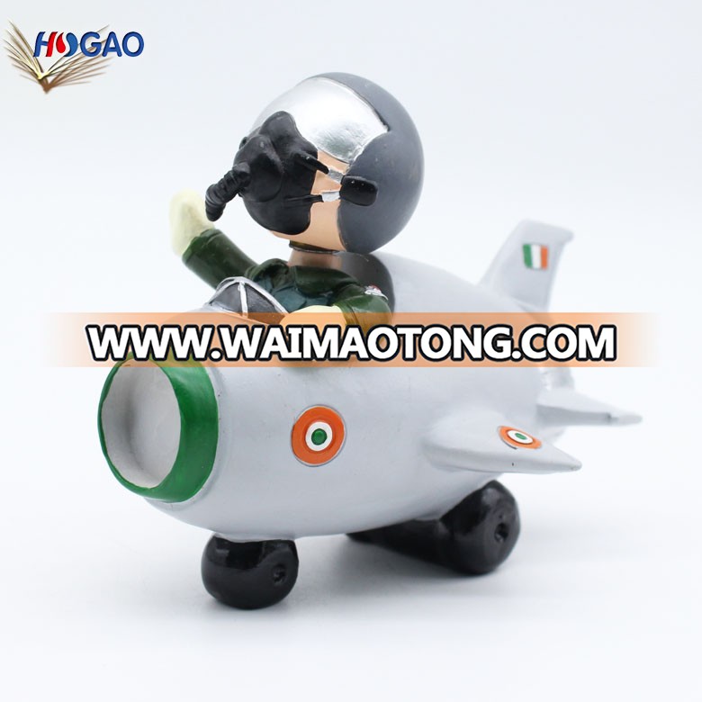 2019 Custom pilot figurine resin bobble head for home decoration