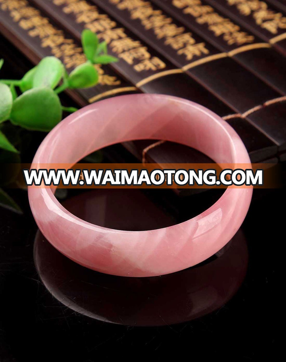 beautiful high quality rose quartz crystal bangles with promotional prices