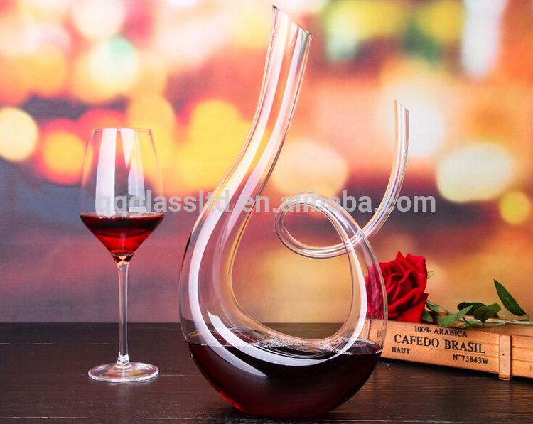 Desktop Decoration for Table Decoration hand crafted glass decanter