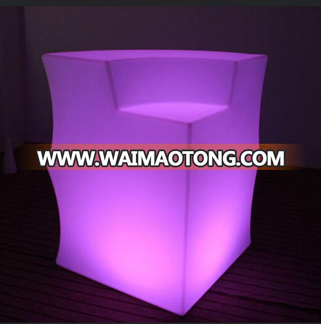 Wholesale lounge bar furniture lighted-up LED Bar Counters DJ Counter with 16 Colors Changing