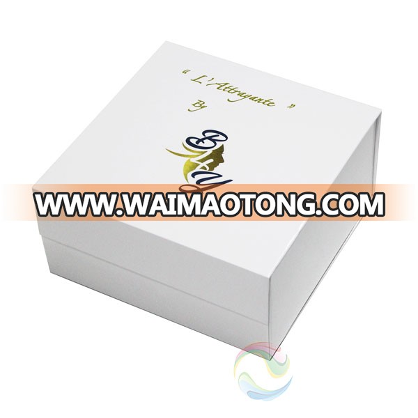 White Small Custom LOGO Magnetic Cardboard Scarf Packing Box