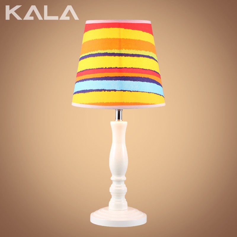 2016 New style colorful modern tripod floor lamp or floor light