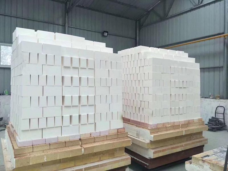 Refractory Low Creep Alumina for Glass Furnace High Quality Andalusite Brick