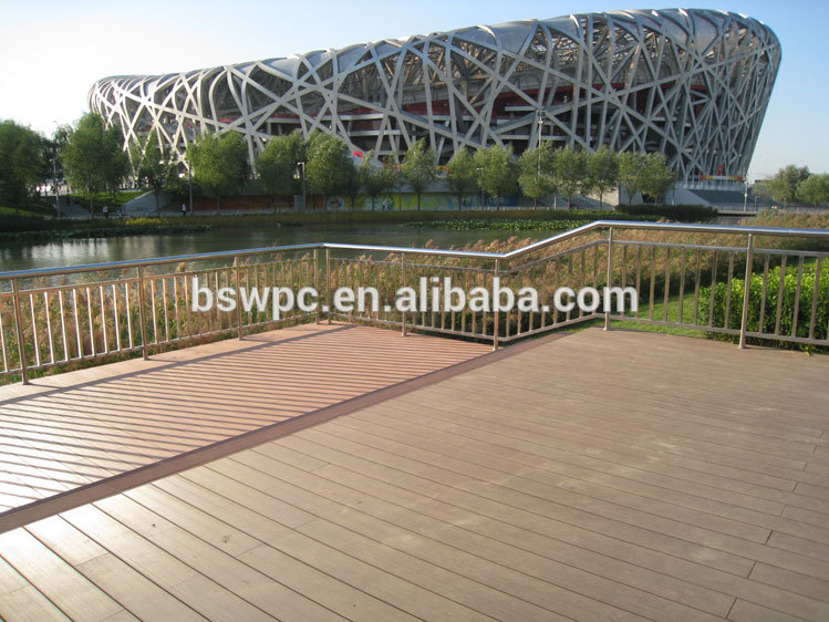 Wholesale composite co-extrusion wpc garden decking board floor tiles