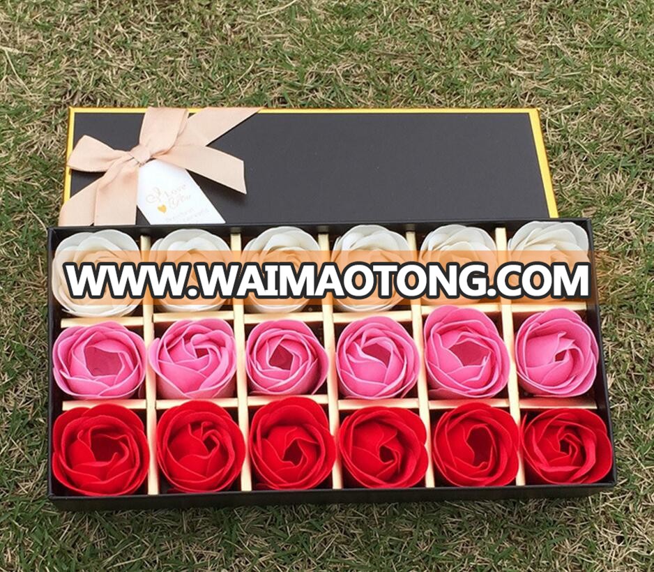 Valentene's Day Gift 18pcs per Gift Paper Box Red Shade Rose Soap Petals Wedding Return Gifts