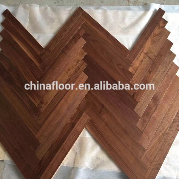 Natural color A Grade herringbone design Oak engineered wood flooring