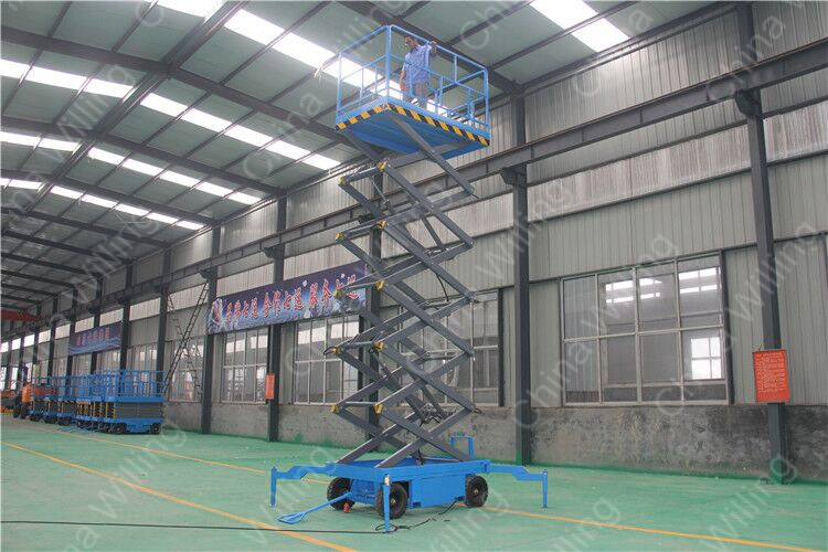 China electric hydraulic mobile scissor lift for street lamp maintenance