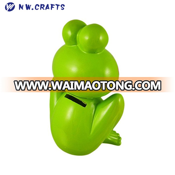 Hot Sale Green Big Eyes Frog Bobble Head Hearts Piggy Bank Multi Function Resin Craft