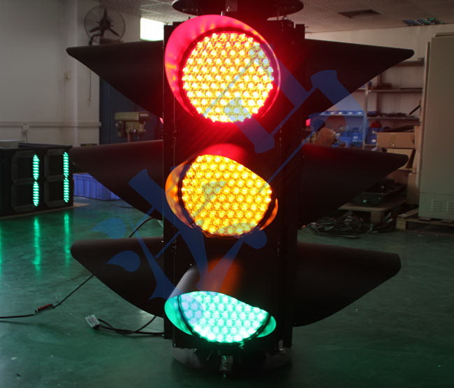 Hang Type LED Traffic Lights with 4 Sides