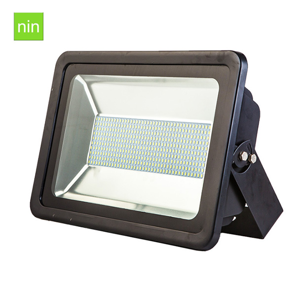 hot selling 200w outdoor led flood light High lumen energy saving IP65 outdoor 200w led flood light 5 year warranty