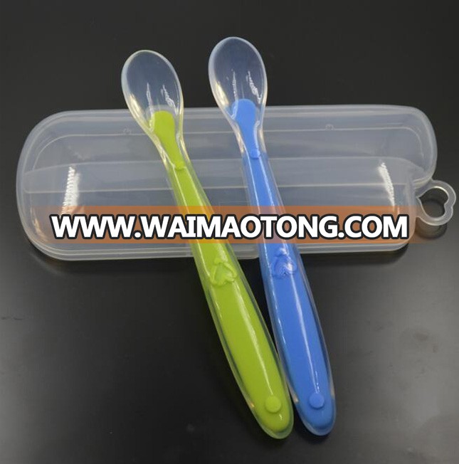 Factory price baby silicone spoon safe silicone feeding spoon for newborn