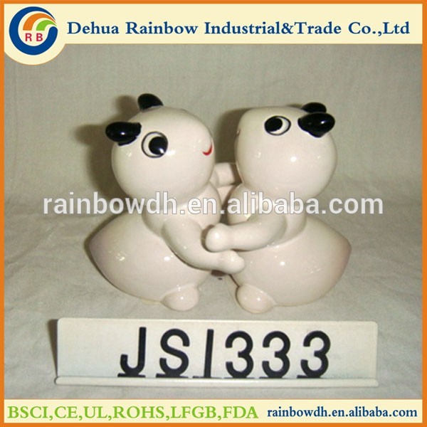 Lovely animal shape ceramic personalized salt and pepper shaker